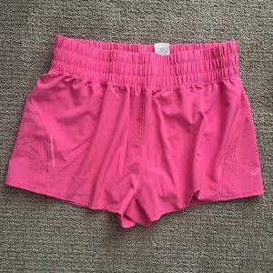 Women’s Large Asics lined shorts